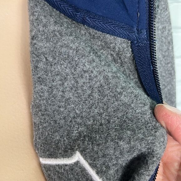 Seattle Seahawks full Zip-up knit fleece jacket or sweatshirt - Picture 4 of 6